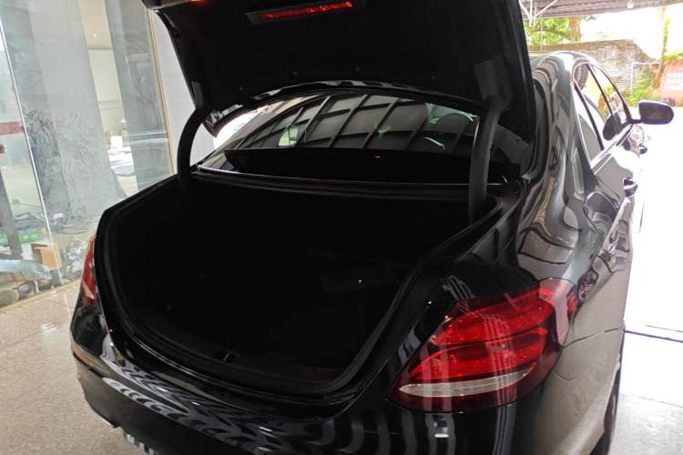 Used Mercedes-Benz E-Class 2017 E 200 Sport 4MATIC Trunk