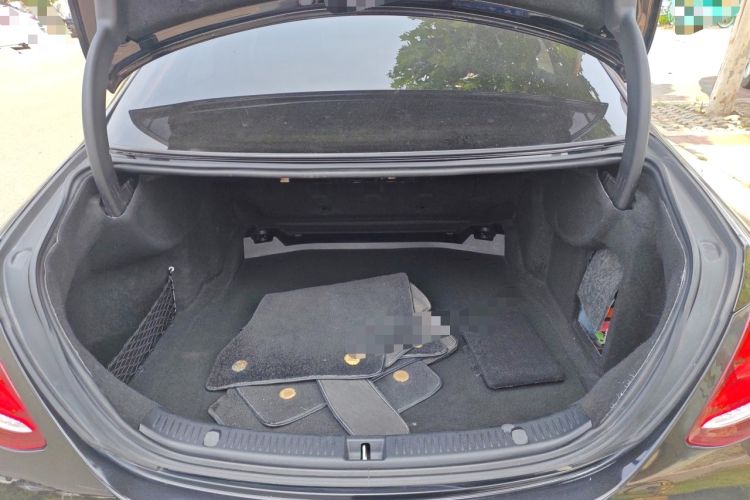 Used Mercedes-Benz E-Class 2017 E 200 Sport 4MATIC Trunk