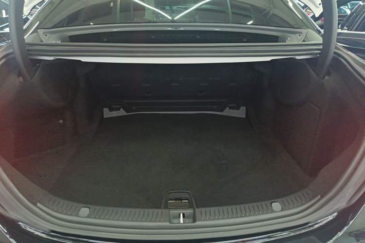 Used Mercedes-Benz E-Class 2017 E 300 L Luxury Model Trunk
