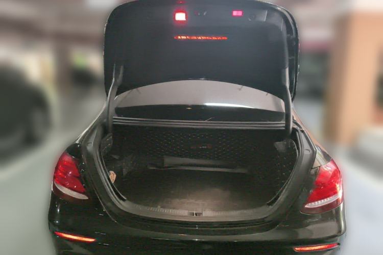Used Mercedes-Benz E-Class 2017 E 300 L Sport Luxury Edition Trunk