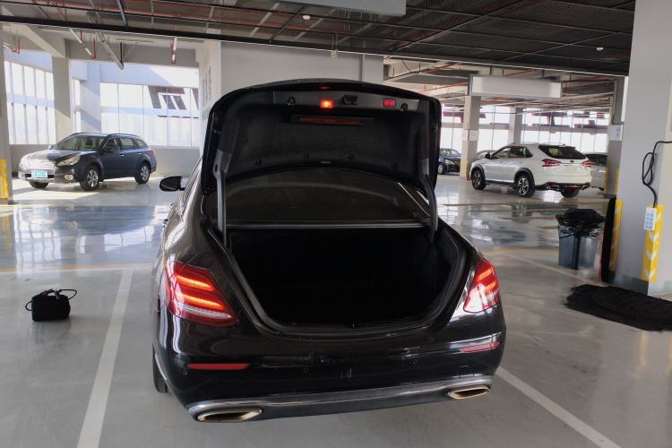 Used Mercedes-Benz E-Class 2017 E 320 L 4MATIC Trunk