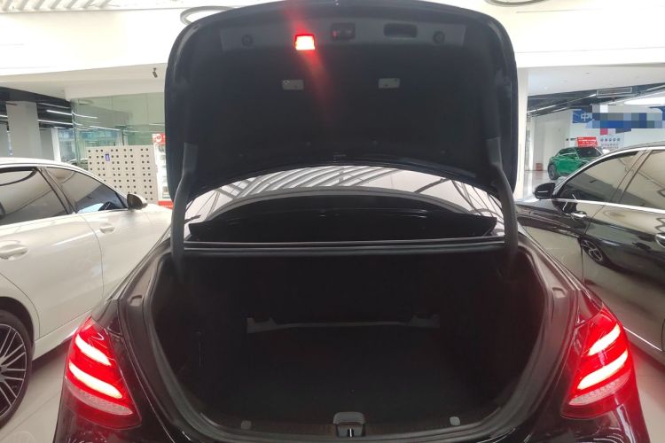 Used Mercedes-Benz E-Class 2017 E 200 Sport Trunk