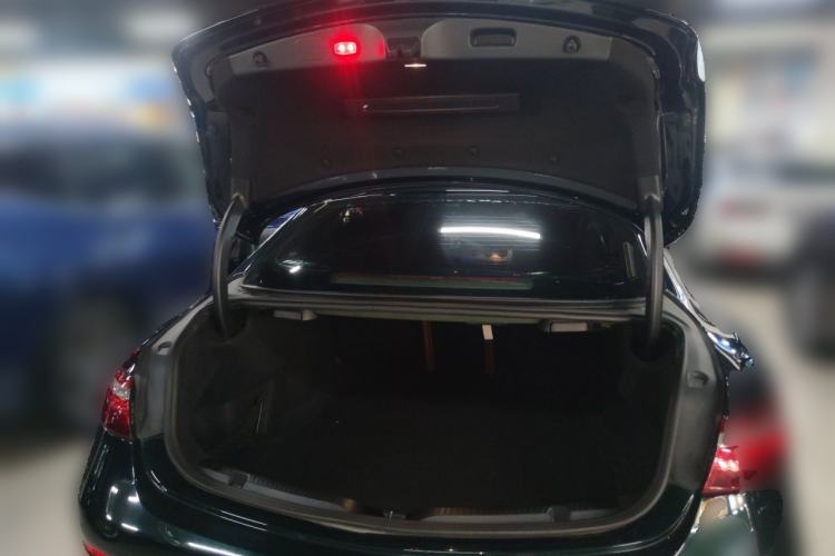 Used Mercedes-Benz E-Class 2017 E 300 Coupe Trunk