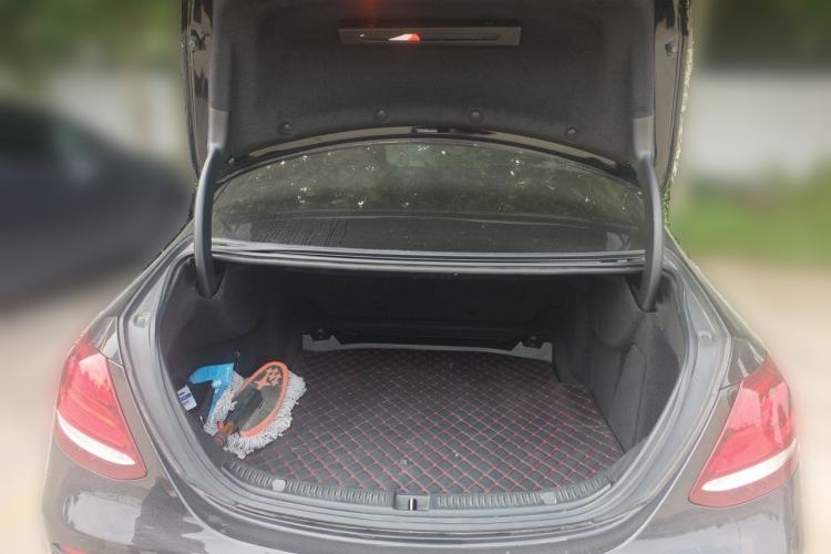 Used Mercedes-Benz E-Class 2017 E 200 L 4MATIC Trunk