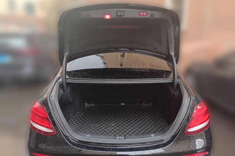 Used Mercedes-Benz E-Class 2017 E 200 L Sport 4MATIC Trunk
