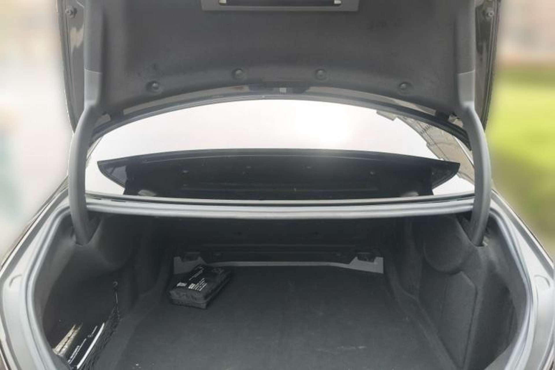 Used Mercedes-Benz E-Class 2017 E 300 L Sporty and Stylish Model Trunk