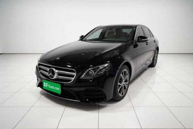Ojetý Mercedes-Benz E-Class 2017 E 300 L Sport Luxury Edition