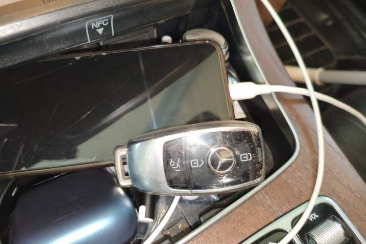 Used Mercedes-Benz E-Class 2017 E 200 L 4MATIC Vehicle Key