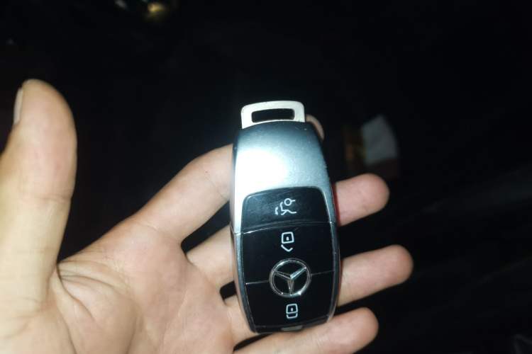 Used Mercedes-Benz E-Class 2017 E 200 L 4MATIC Vehicle Key