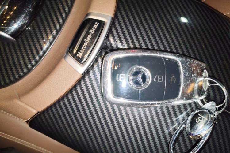 Used Mercedes-Benz E-Class 2017 E 300 L Sport Luxury Edition Vehicle Key