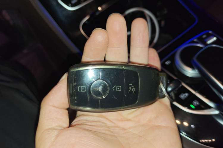Used Mercedes-Benz E-Class 2017 E 300 L Sporty and Stylish Model Vehicle Key