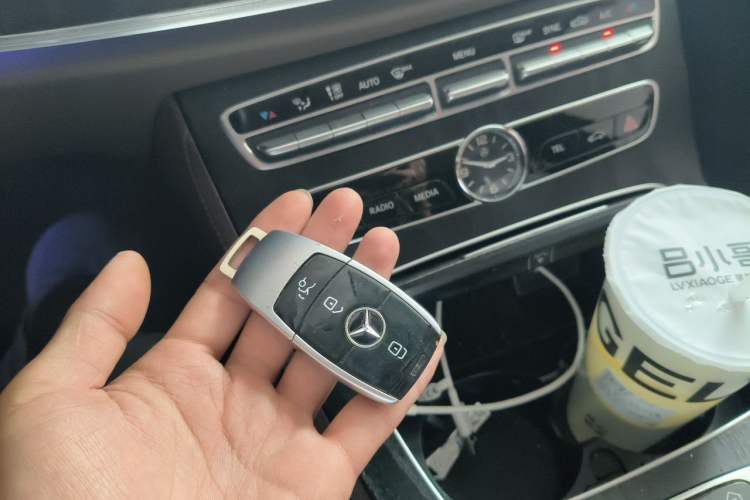 Used Mercedes-Benz E-Class 2017 E 300 L Sport Luxury Edition Vehicle Key