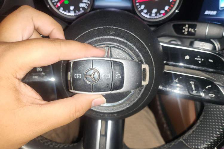 Used Mercedes-Benz E-Class 2017 E 300 Sport Edition Vehicle Key