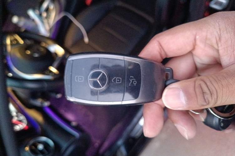 Used Mercedes-Benz E-Class 2017 E 300 L Sport Luxury Edition Vehicle Key