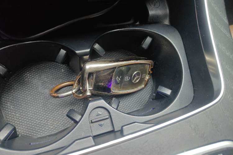 Used Mercedes-Benz E-Class 2017 E 200 L Sport 4MATIC Vehicle Key