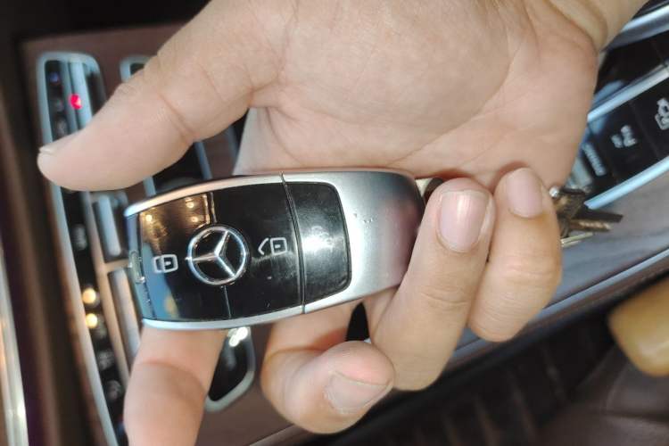 Used Mercedes-Benz E-Class 2017 E 300 L Luxury Model Vehicle Key