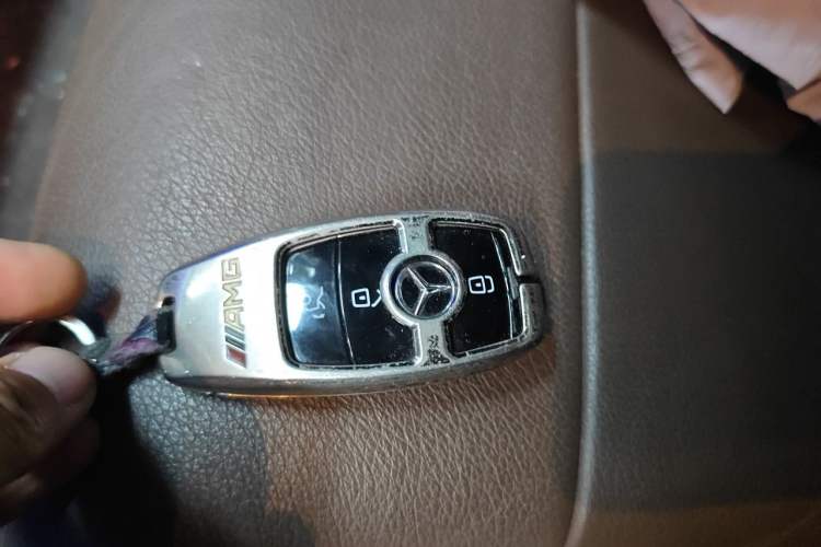 Used Mercedes-Benz E-Class 2017 E 320 L Sport 4MATIC Vehicle Key