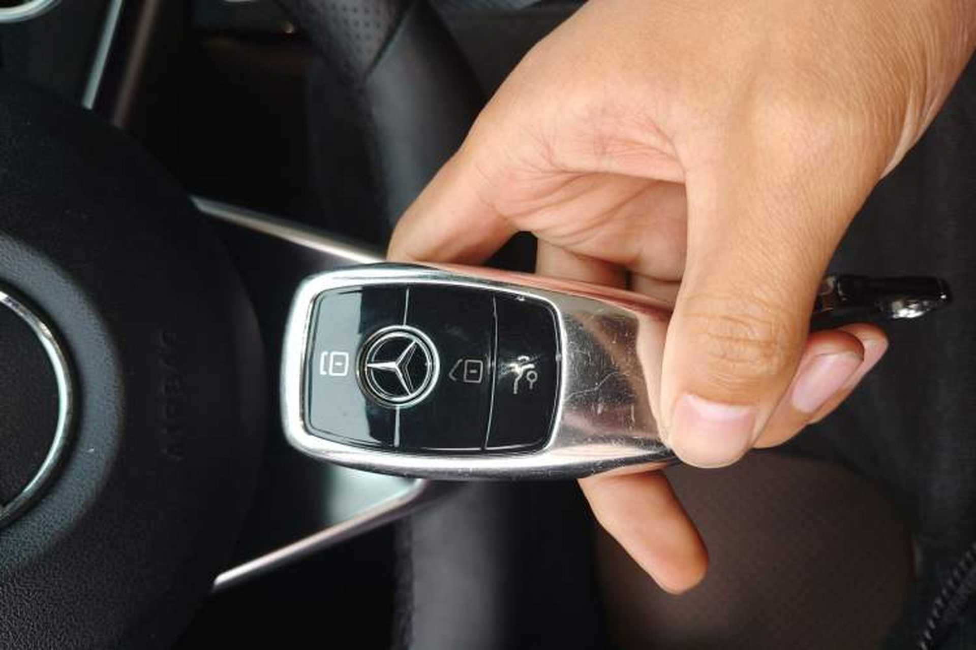 Used Mercedes-Benz E-Class 2017 E 300 L Sport Luxury Edition Vehicle Key