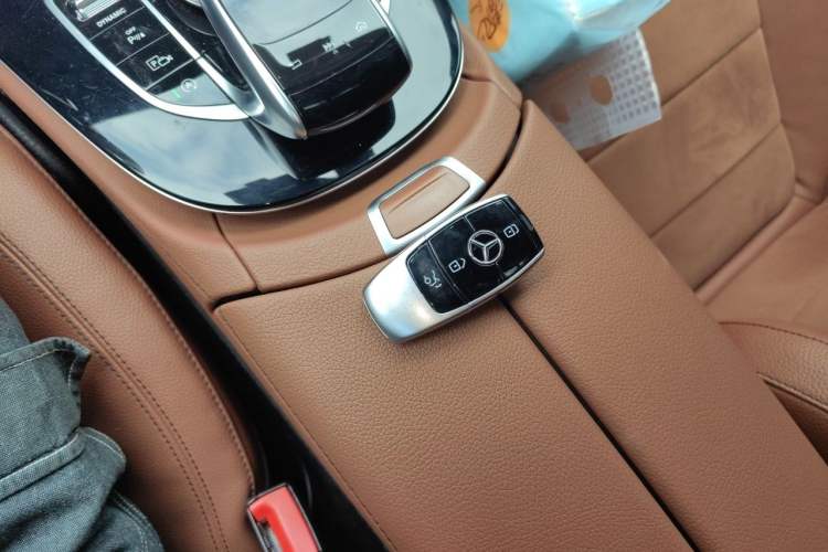 Used Mercedes-Benz E-Class 2017 Facelift E 200 Sport 4MATIC Vehicle Key