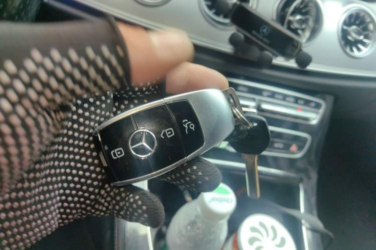 Used Mercedes-Benz E-Class 2017 E 300 Coupe Vehicle Key