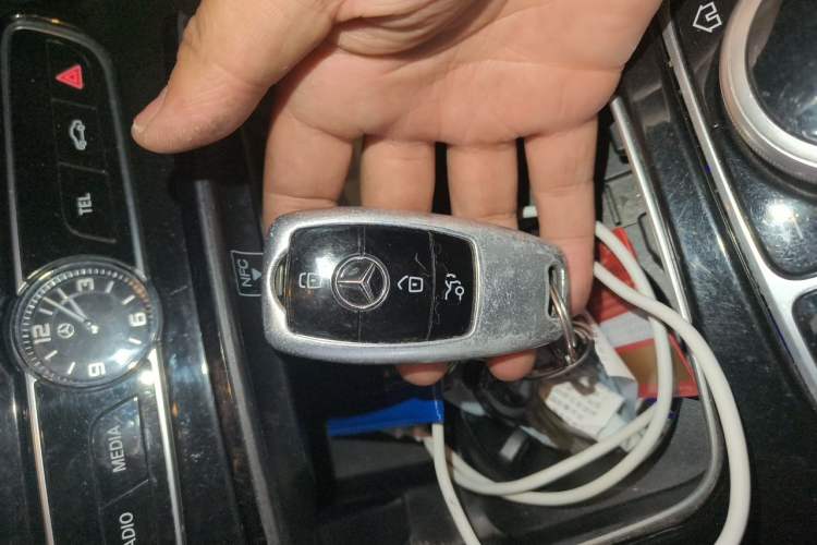 Used Mercedes-Benz E-Class 2017 E 300 L Sport Luxury Edition Vehicle Key
