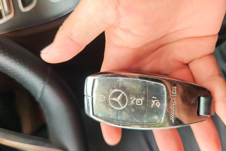 Used Mercedes-Benz E-Class 2017 E 300 L Sport Luxury Edition Vehicle Key