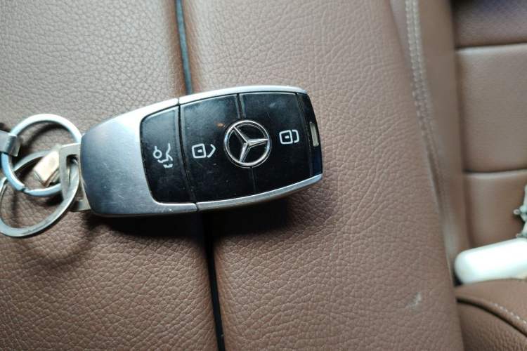 Used Mercedes-Benz E-Class 2017 E 300 L Sporty and Stylish Model Vehicle Key
