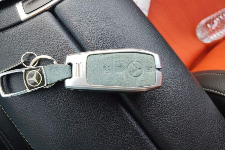 Used Mercedes-Benz E-Class 2017 E 200 L Sport 4MATIC Vehicle Key
