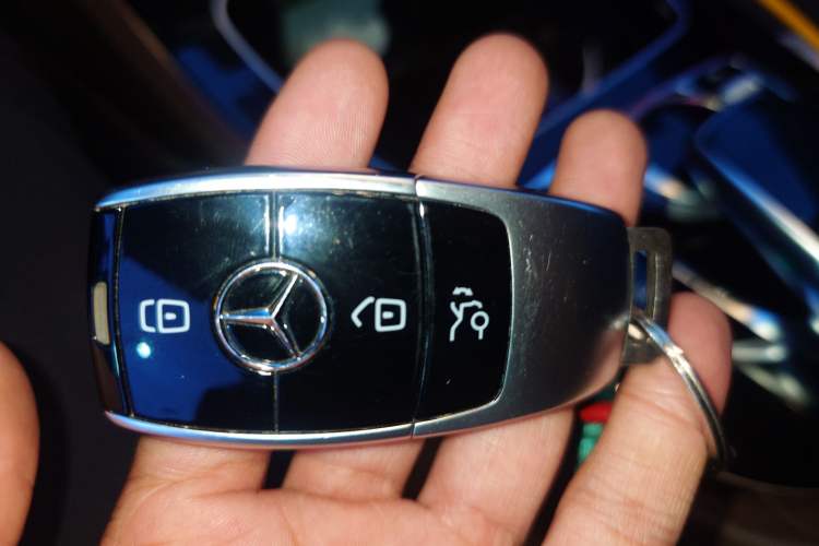 Used Mercedes-Benz E-Class 2017 E 300 L Luxury Model Vehicle Key