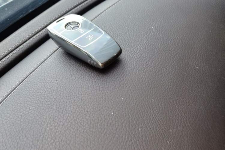 Used Mercedes-Benz E-Class 2017 E 300 L Luxury Model Vehicle Key