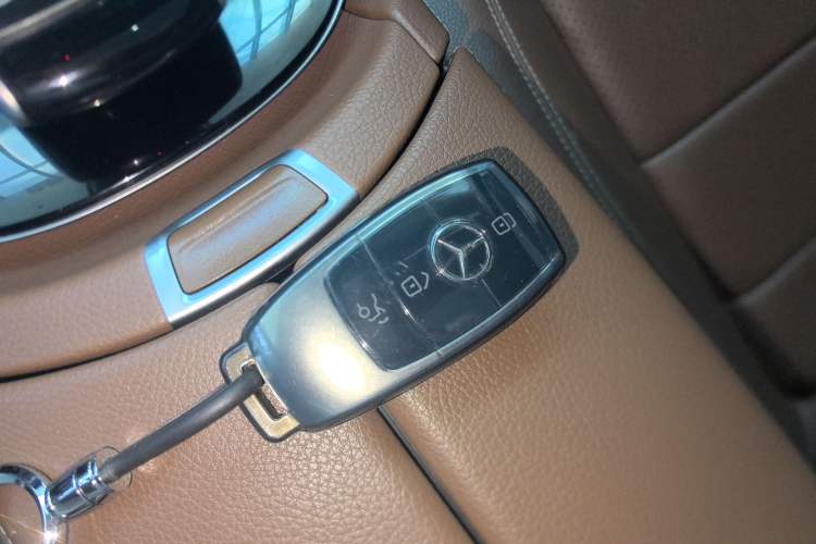 Used Mercedes-Benz E-Class 2017 E 300 L Sporty and Stylish Model Vehicle Key