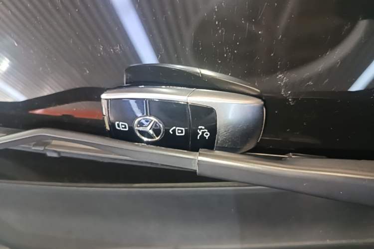 Used Mercedes-Benz E-Class 2017 E 320 L Sport 4MATIC Vehicle Key