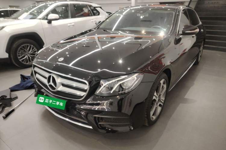 Used Mercedes-Benz E-Class 2017 E 300 L Sporty and Stylish Model Guazi used car, China used car export, Used car for sale, Used cars, Cheapest cars for sale