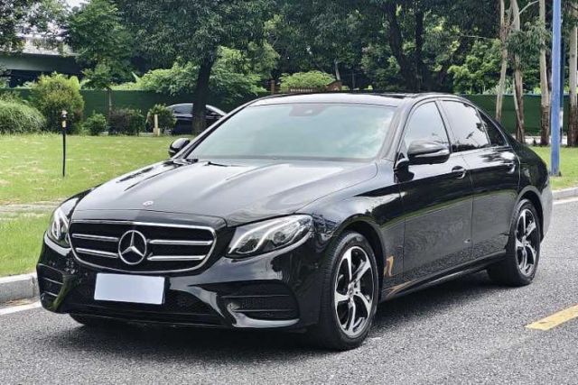 Mercedes-Benz E-Class 2017 Restyled E 300 Sport Edition с пробегом