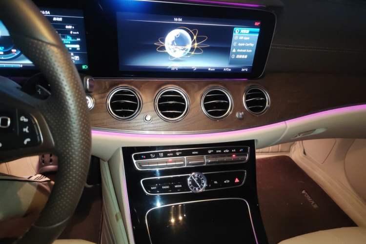 Used Mercedes-Benz E-Class 2017 E 300 L Luxury Model Audio And AC Panel