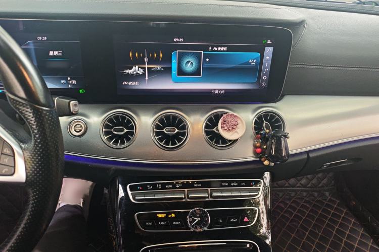 Used Mercedes-Benz E-Class 2017 E 200 Coupe Audio And AC Panel