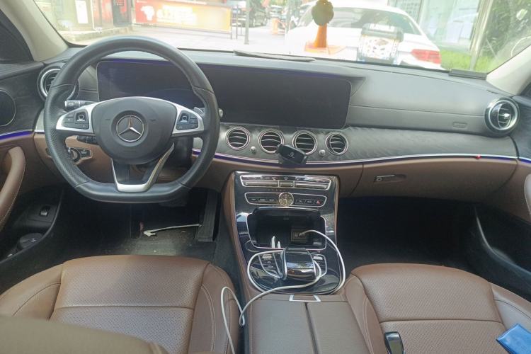 Used Mercedes-Benz E-Class 2017 E 300 L Sport Luxury Edition Center Console