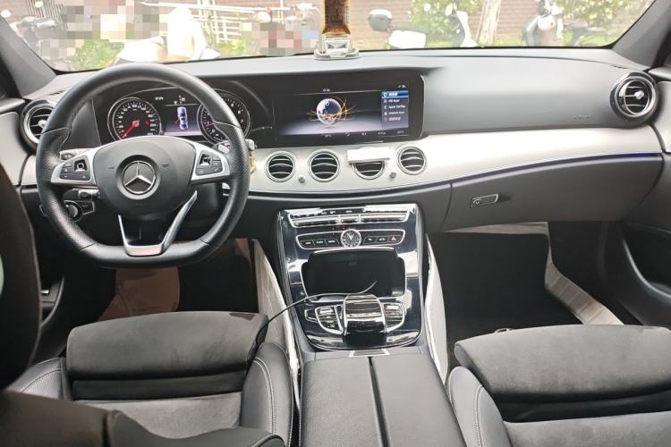 Used Mercedes-Benz E-Class 2017 E 200 Sport Center Console