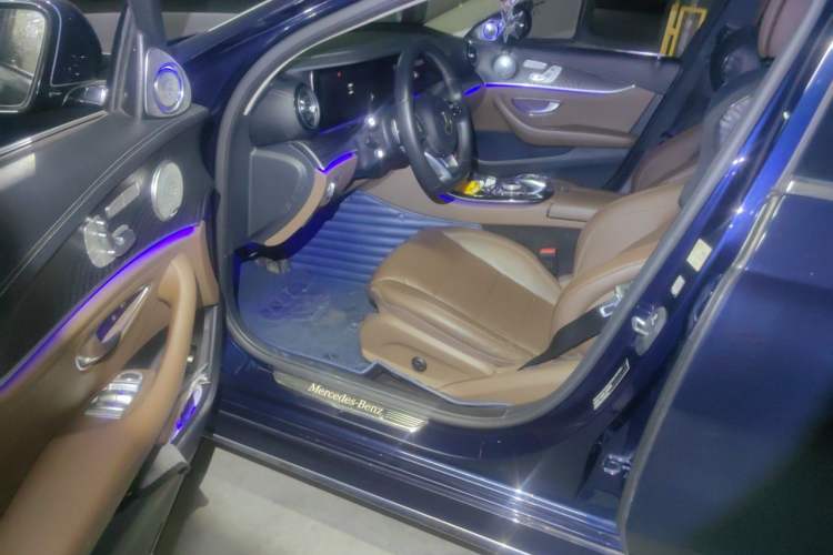 Used Mercedes-Benz E-Class 2017 E 300 L Sport Luxury Edition Driver Seat