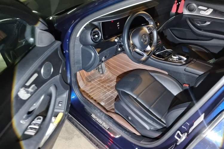 Used Mercedes-Benz E-Class 2017 E 300 L Sporty and Stylish Model Driver Seat