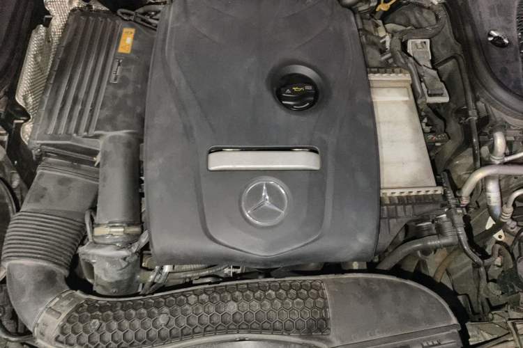 Used Mercedes-Benz E-Class 2017 E 200 Coupe Engine Bay