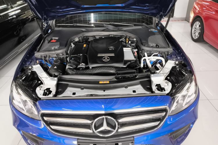 Used Mercedes-Benz E-Class 2017 E 200 Sport Engine Bay