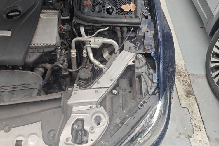 Used Mercedes-Benz E-Class 2017 E 300 L Sport Luxury Edition Engine Bay Left