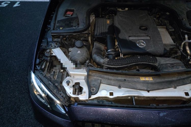 Used Mercedes-Benz E-Class 2017 E 200 Coupe Engine Bay Right