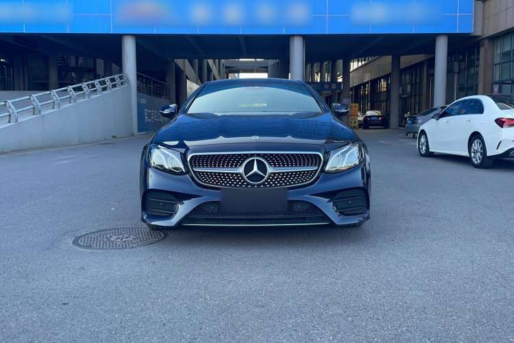 Used Mercedes-Benz E-Class 2017 E 200 Coupe Exterior 1