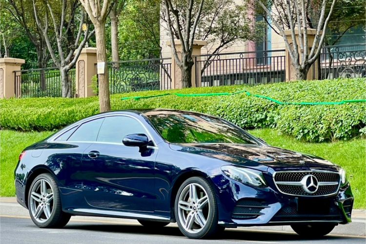 Used Mercedes-Benz E-Class 2017 E 200 4MATIC Coupe Exterior 2