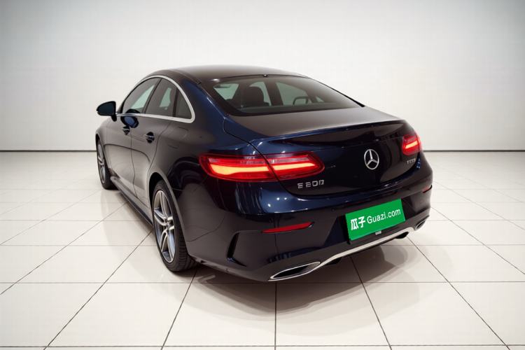 Used Mercedes-Benz E-Class 2017 E 200 Coupe Exterior 3