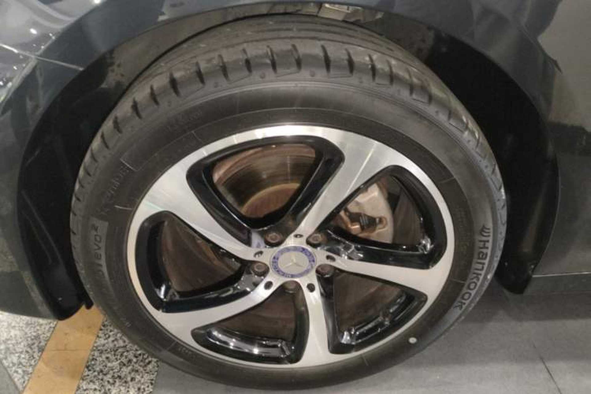 Used Mercedes-Benz E-Class 2017 E 200 Sport Exterior 4