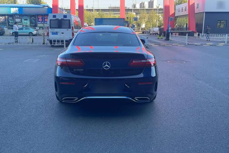 Used Mercedes-Benz E-Class 2017 E 200 Coupe Exterior 4