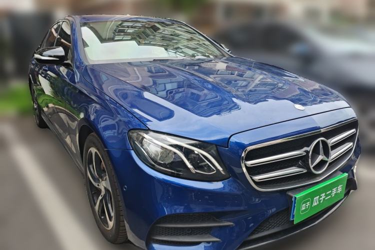 Used Mercedes-Benz E-Class 2017 E 200 Sport Front Right 45 Deg